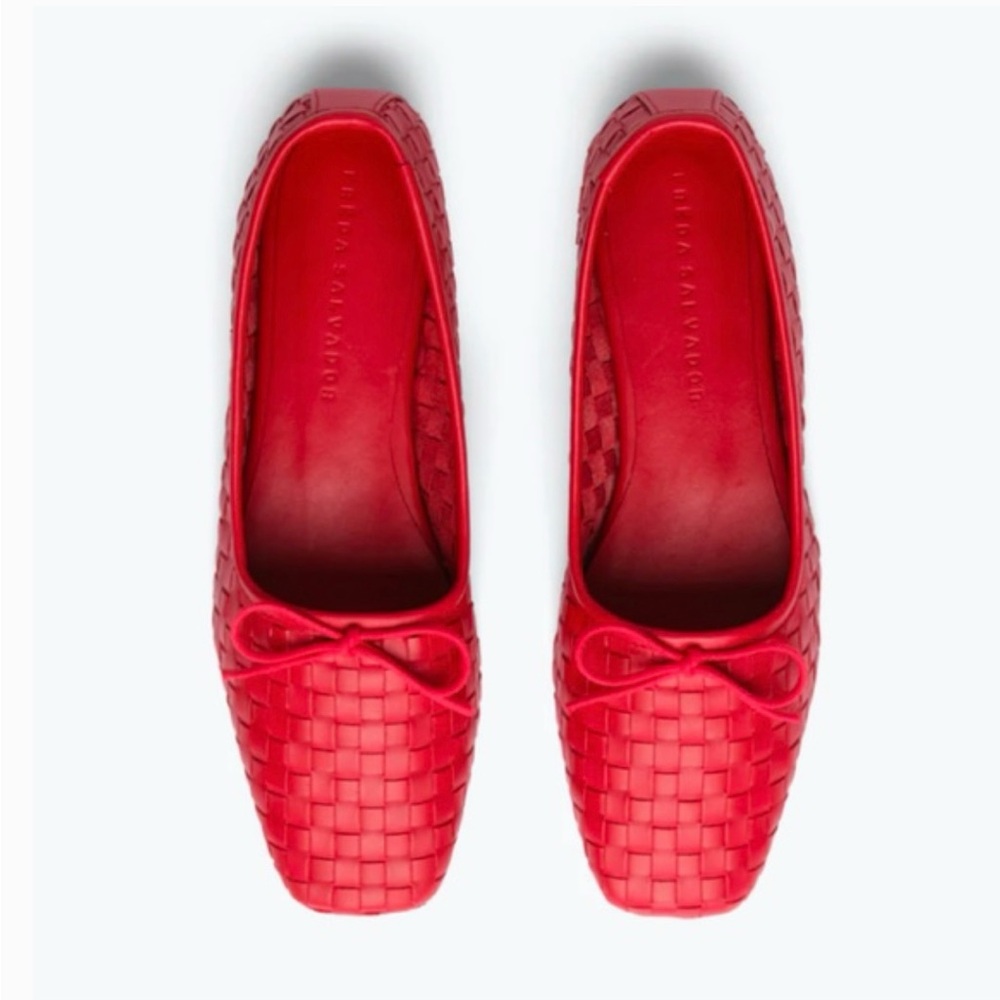 Freda Salvador Roma flats in Crimson size 7